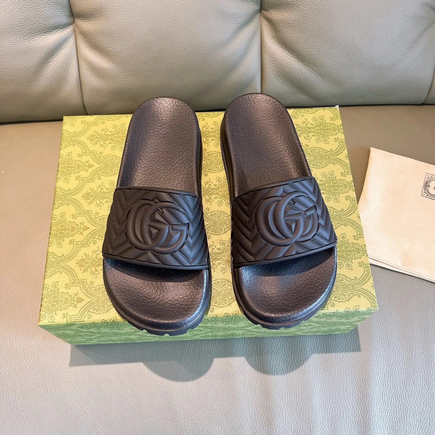 Men's Men's Shoes 130🐮🐮Gucci Gucci Slippers Gucci 2024 latest beach sandals slippers Original molding double G LOGO Original molding consistent Outsole: Men's Men's Shoes u double-layer outsole Size: 35-46